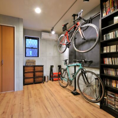 ホビールームのある狭小住宅